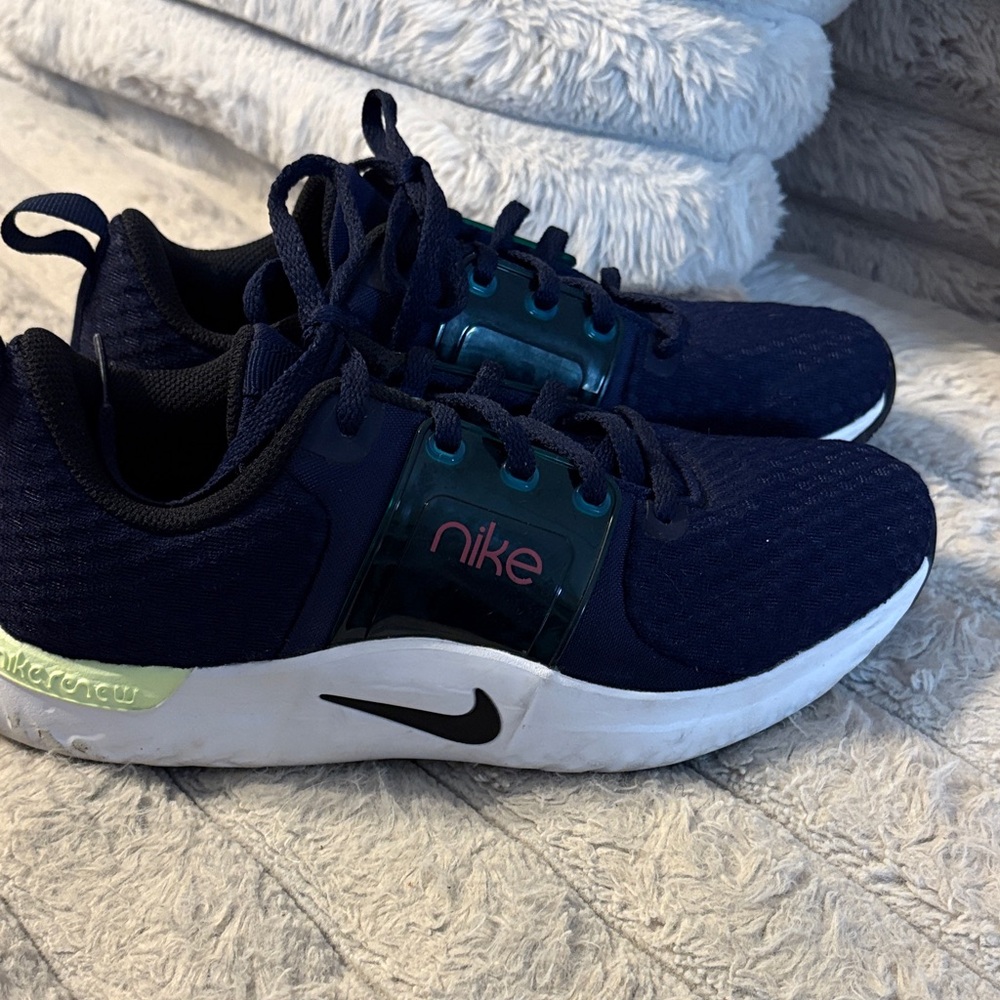 Nike women’s Dark Blue and White Sneakers